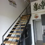 Les Cigalines Apartment *