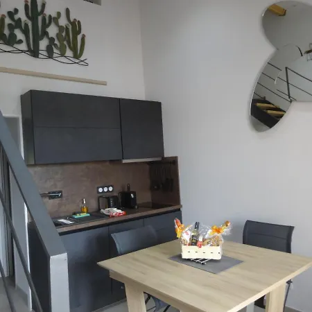 Les Cigalines Apartment